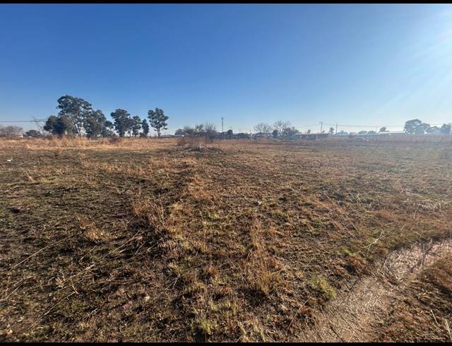 5,426M² VACANT LAND FOR SALE IN ROODS GARDENS